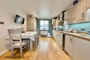 Kitchen/Diner- click for photo gallery